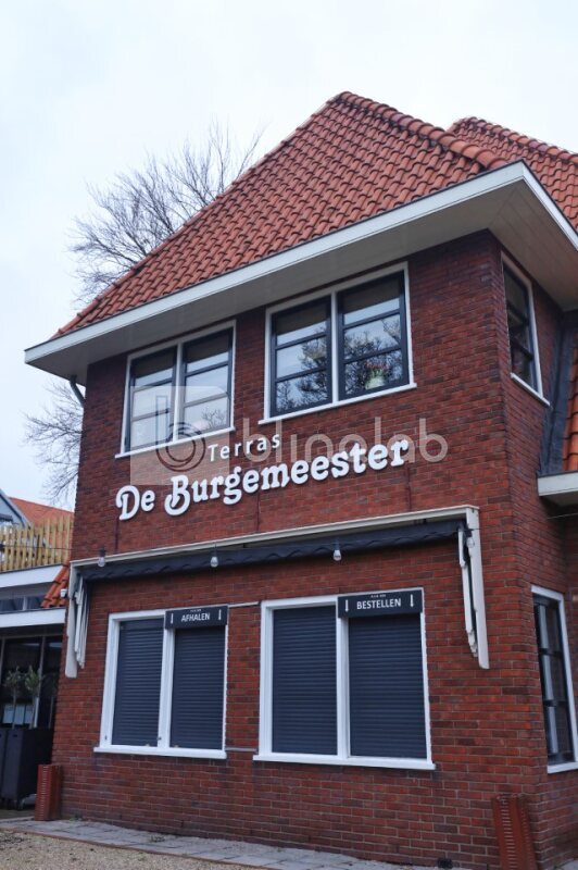 Terras-de-Burgemeester-1