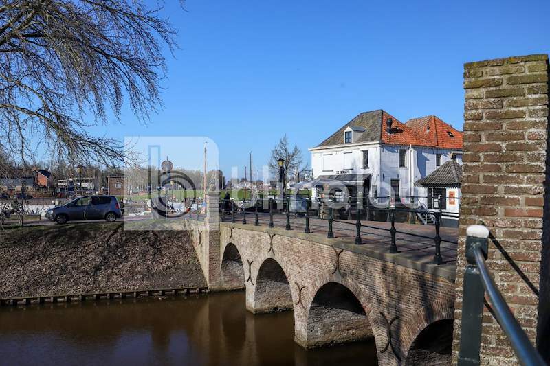 Gracht-brug