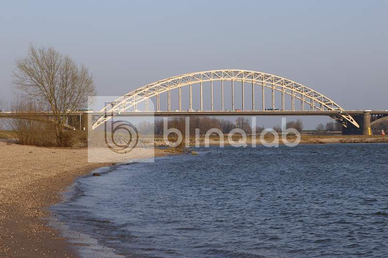Waalbrug