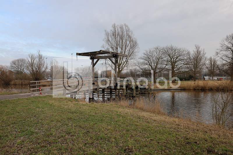 Brug-483