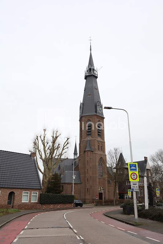 Deel-Legmeerdijk-Urbanus-Kerk