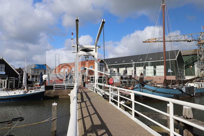 Langebrug_monnckendam