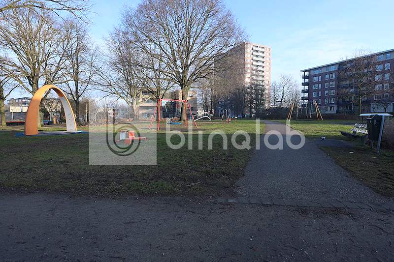 Speelplek-bij-winkelcentrum