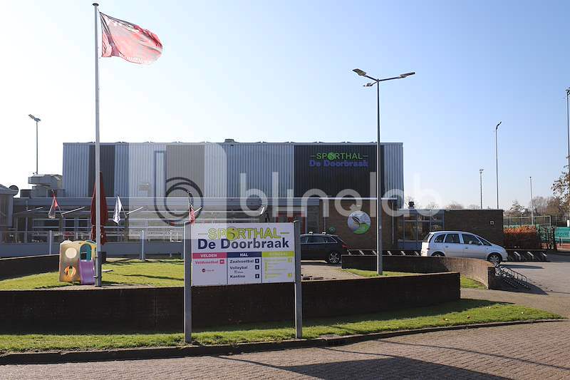 Sporthal-Warmenhuizen-1