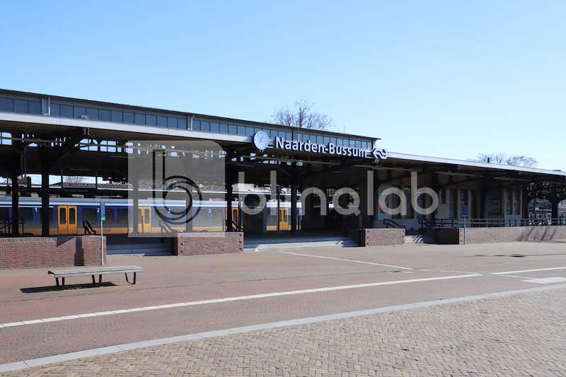 Station-Naarden-Bussum-0-1