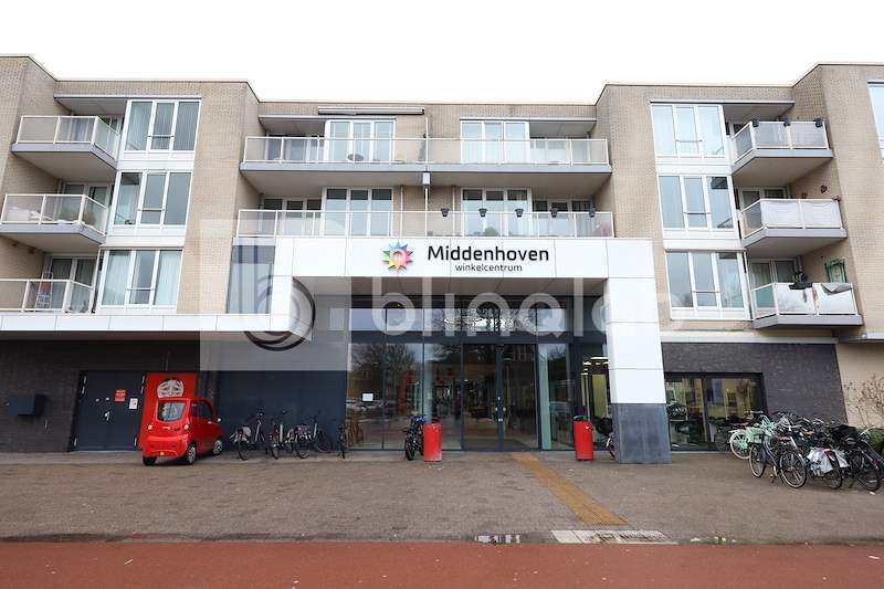 Winkelcentrum-Middenhoven