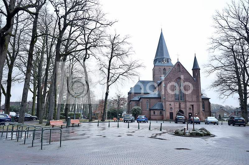 dorpsplein-2