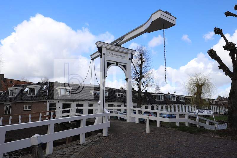 lijnbeandenbrugh_monnickendam