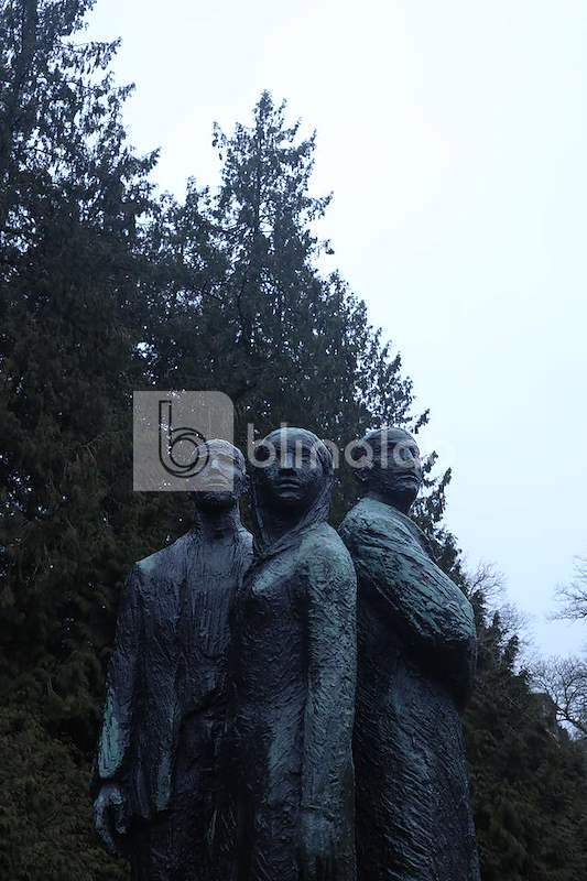 oorlogsmonument-close-up