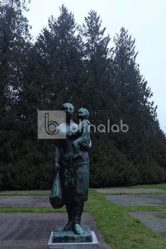 oorlogsmonument-close-up_2